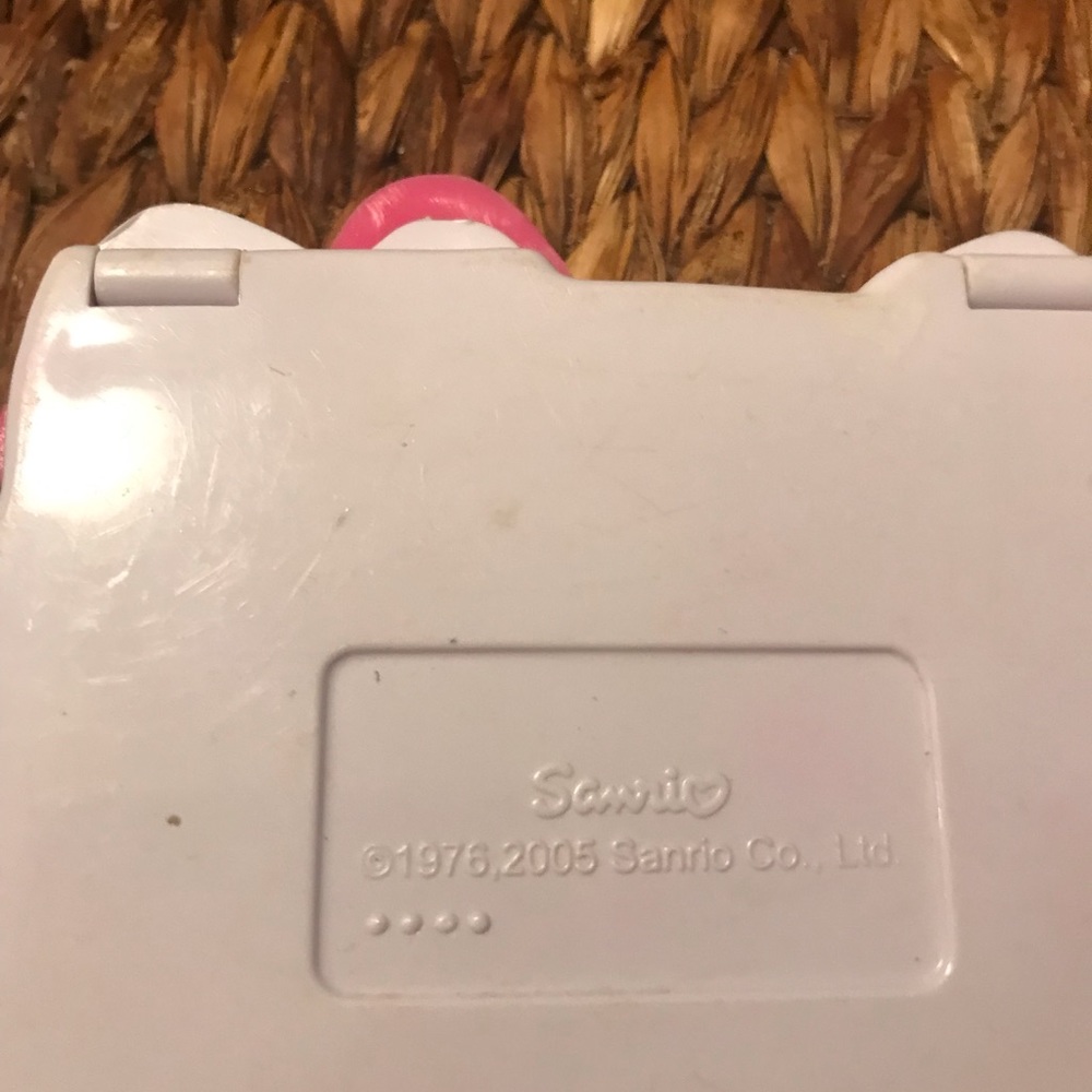 Hello Kitty Compact Mirror - Picture 5 of 6